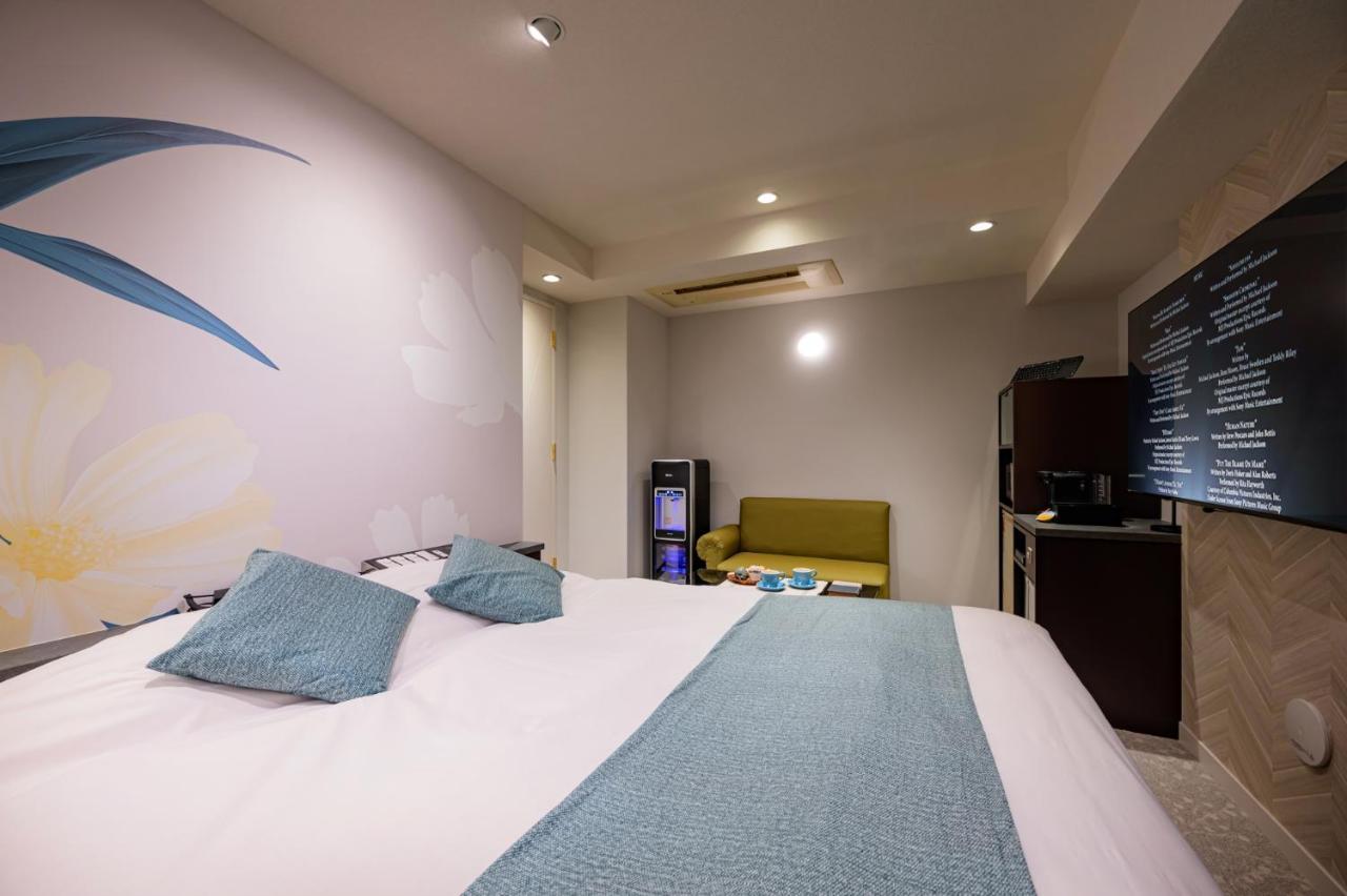 Hotel Will Base 旧chambery (Adults Only) Йокогама Екстер'єр фото