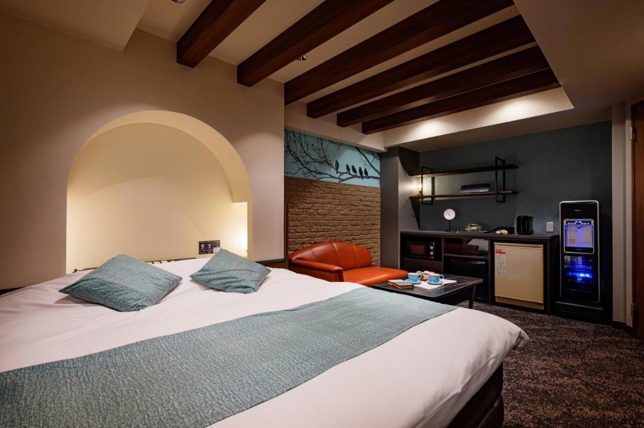 Hotel Will Base 旧chambery (Adults Only) Йокогама Екстер'єр фото