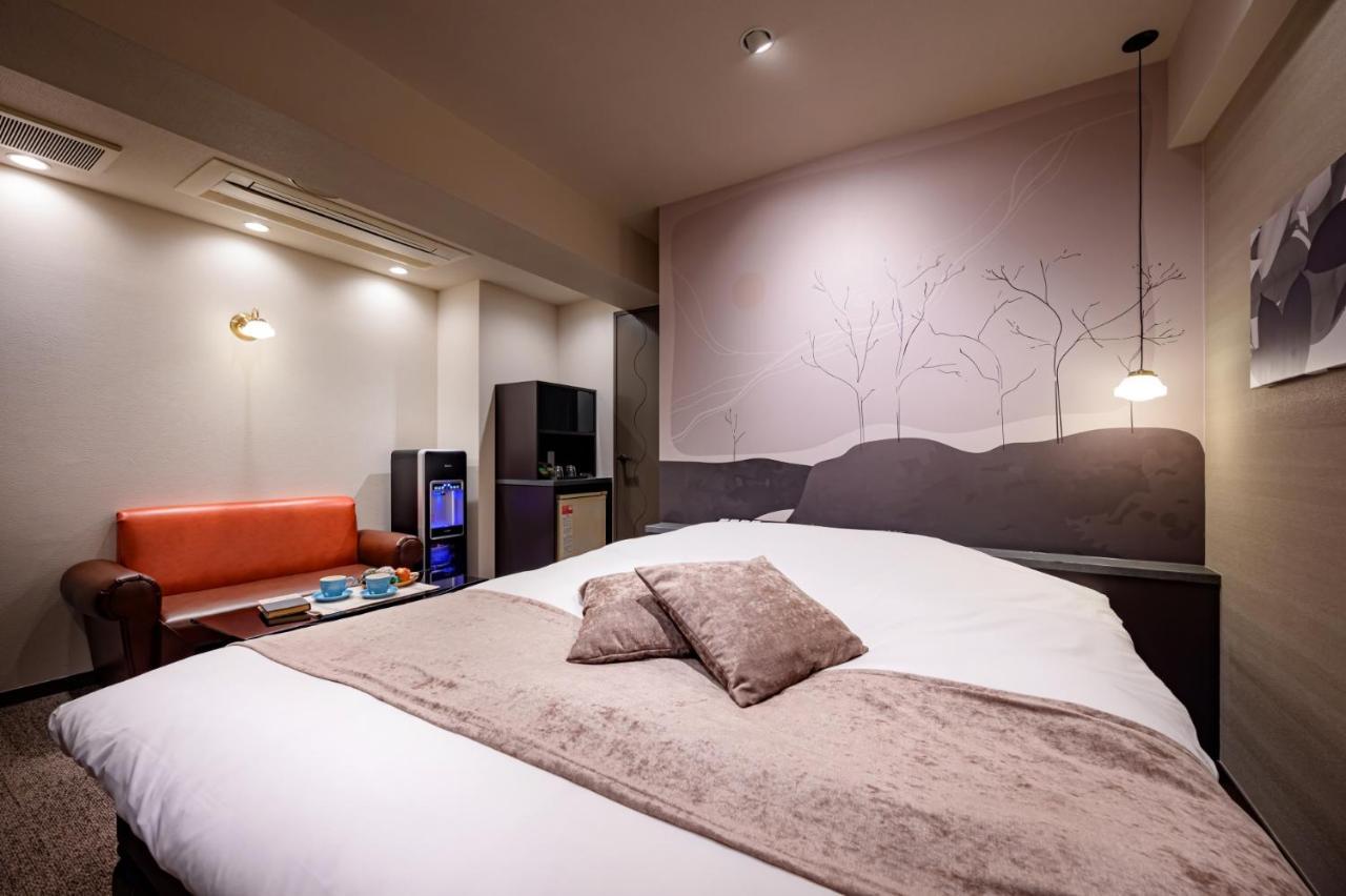 Hotel Will Base 旧chambery (Adults Only) Йокогама Екстер'єр фото