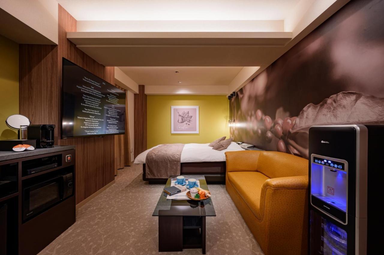 Hotel Will Base 旧chambery (Adults Only) Йокогама Екстер'єр фото